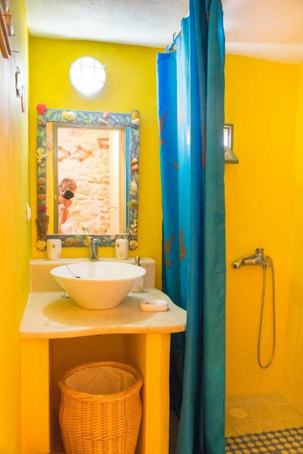 Private Studio In Historic House Lastros Dış mekan fotoğraf